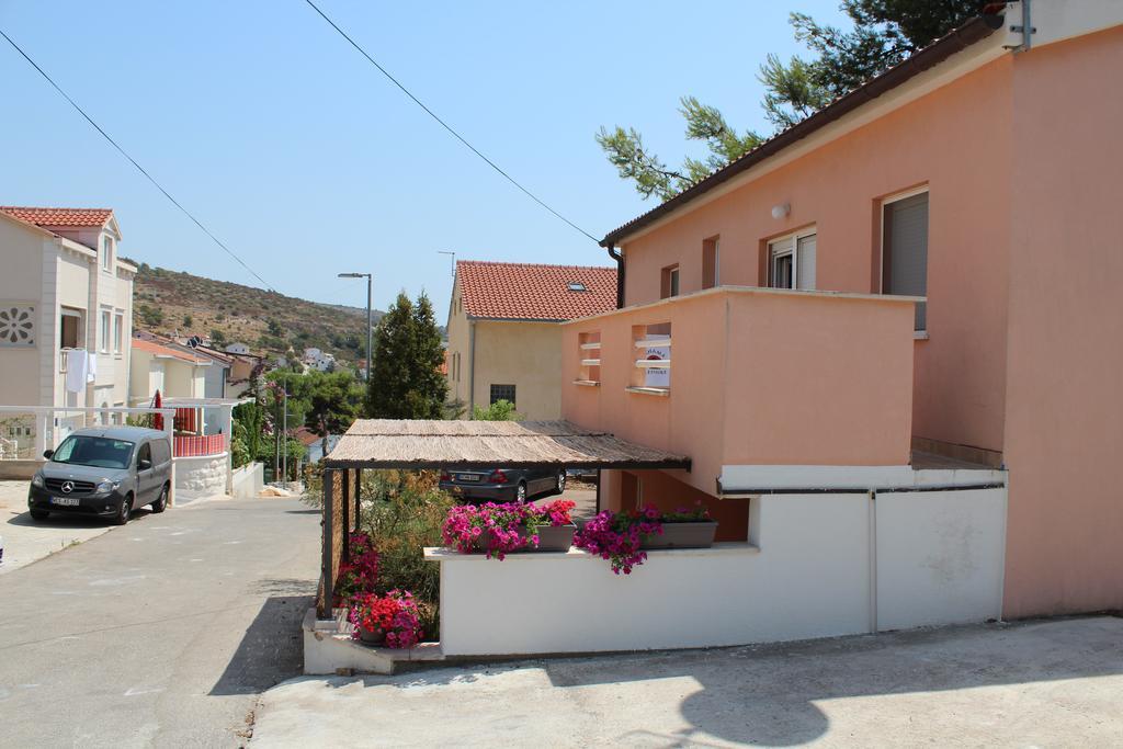 Apartments Luvi Trogir Zewnętrze zdjęcie